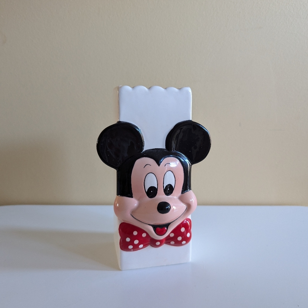 DISNEY MICKEY MOUSE 1996 VINTAGE CERAMIC VASE